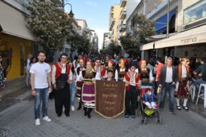 Η χορευτική ομάδα του Λαϊκού Εργαστηρίου Πάτρας σε παραδοσιακό χορό, Ψηλά Αλώνια 2015