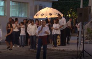 Χορευτές του Λαϊκού Εργαστηρίου Πάτρας σε παραδοσιακό χορό, εκδήλωση λήξης Θ.Π.Κ. Η Μέριμνα 2019