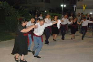 Ζευγάρι χορευτών σε κίνηση χορού, Κρύα Ιτεών 2018