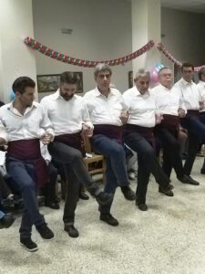 Χορευτές του Λαϊκού Εργαστηρίου Πάτρας σε παραδοσιακό χορό, Άσυλο Ανιάτων 2019