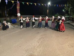 Χορευτές του Λαϊκού Εργαστηρίου Πάτρας χορεύουν χορούς Κεφαλονιάς και Κυθήρων, Μακρυγιάννη 2024