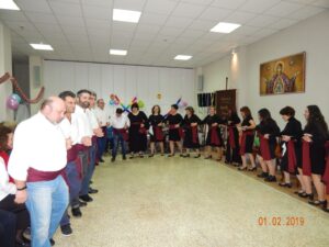 Χορευτές του Λαϊκού Εργαστηρίου Πάτρας σε παραδοσιακό χορό, Άσυλο Ανιάτων 2019