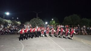 Χορευτές του Λαϊκού Εργαστηρίου Πάτρας χορεύουν χορούς της Θράκης, επετειακή εκδήλωση 2022