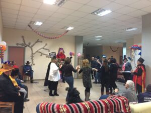 Στιγμιότυπο από το αποκριάτικο γλέντι στο οικοτροφείο Κλίμακα, 2018