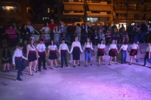 Η χορευτική ομάδα ενηλίκων του Λαϊκού Εργαστηρίου Πάτρας χορεύει, Τέρψη 2023