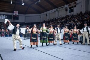 Χορευτές του Λαϊκού Εργαστηρίου Πάτρας χορεύουν χορούς της Ηπείρου, Πρωτοκλήτεια 2019