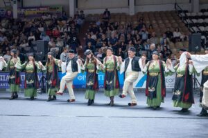 Χορευτές του Λαϊκού Εργαστηρίου Πάτρας χορεύουν χορούς της Ηπείρου, Πρωτοκλήτεια 2019