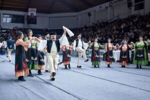 Χορευτές του Λαϊκού Εργαστηρίου Πάτρας χορεύουν χορούς της Ηπείρου, Πρωτοκλήτεια 2019