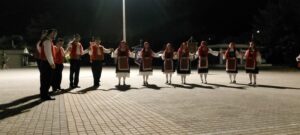 Χορευτές του Λαϊκού Εργαστηρίου Πάτρας χορεύουν χορούς της Θράκης, επετειακή εκδήλωση 2022