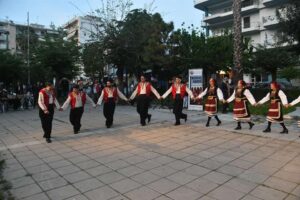 Χορευτές του Λαϊκού Εργαστηρίου Πάτρας σε παραδοσιακό χορό, Ψηλά Αλώνια 2022