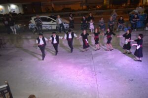 Η χορευτική ομάδα ενηλίκων του Λαϊκού Εργαστηρίου Πάτρας χορεύει, Τέρψη 2023