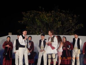 Χειραψία και ευχαριστίες στη σκηνή του φεστιβάλ, Ζευγολατιό 2018