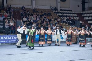 Χορευτές του Λαϊκού Εργαστηρίου Πάτρας χορεύουν χορούς της Ηπείρου, Πρωτοκλήτεια 2019