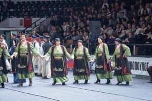 Χορευτές του Λαϊκού Εργαστηρίου Πάτρας χορεύουν χορούς της Ηπείρου, Πρωτοκλήτεια 2019