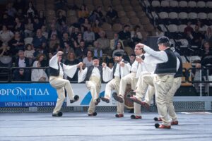 Χορευτές του Λαϊκού Εργαστηρίου Πάτρας χορεύουν χορούς της Ηπείρου, Πρωτοκλήτεια 2019