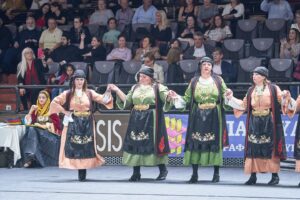 Χορευτές του Λαϊκού Εργαστηρίου Πάτρας χορεύουν χορούς της Ηπείρου, Πρωτοκλήτεια 2019