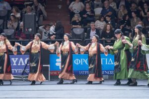 Χορευτές του Λαϊκού Εργαστηρίου Πάτρας χορεύουν χορούς της Ηπείρου, Πρωτοκλήτεια 2019