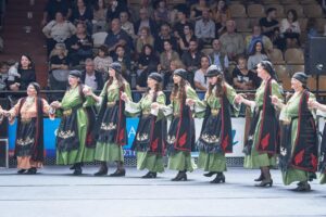 Χορευτές του Λαϊκού Εργαστηρίου Πάτρας χορεύουν χορούς της Ηπείρου, Πρωτοκλήτεια 2019