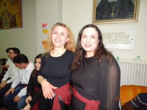 Χορευτές του Λαϊκού Εργαστηρίου Πάτρας σε παραδοσιακό χορό, Άσυλο Ανιάτων 2019