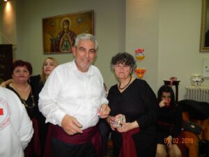 Χορευτές του Λαϊκού Εργαστηρίου Πάτρας σε παραδοσιακό χορό, Άσυλο Ανιάτων 2019